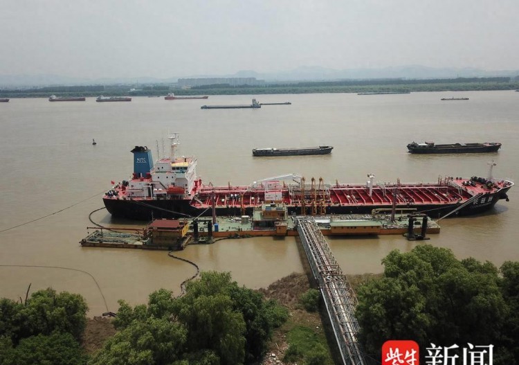 燃料狂潮！长江扬州段原油吞吐量超900万吨，增长破10%！