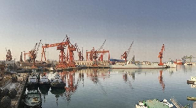 全国造船厂排名公布：江南造船第2，第1能造30万吨级超大型油轮