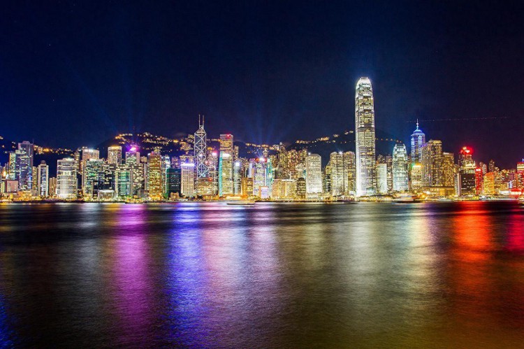 我国第二个“香港”即将诞生？中国投资上千亿，富豪平民纷纷前往