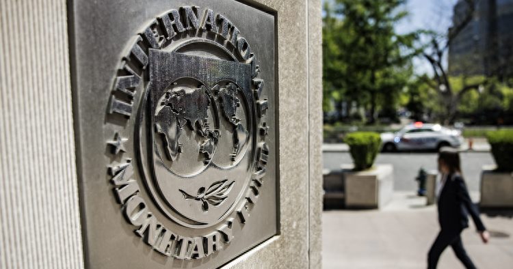 IMF不再唱衰中国给出增长新预估美国成不了救世主求锤得锤